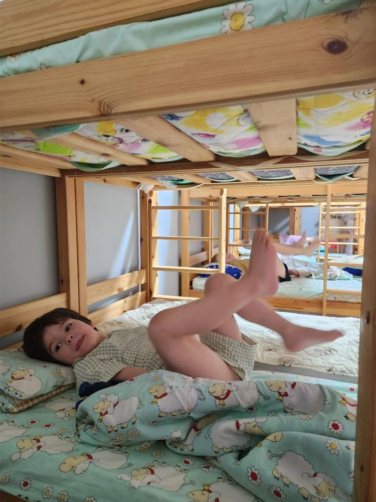 Пробуждение с пользой: как бодрящая минутка запускает детский организм