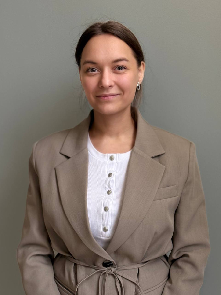 Знакомство с педагогами: психолог Репик Наталья Вячеславовна 