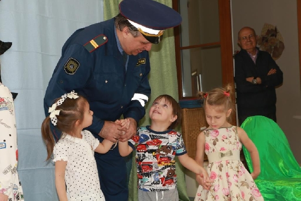 Старуха Шапокляк