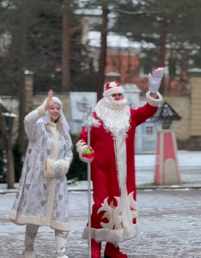  Волшебное поздравление от Деда Мороза и Снегурочки: традиция «Юных капитанов»!