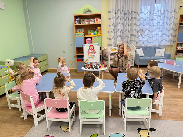 Хоровод матрёшек в младшей группе