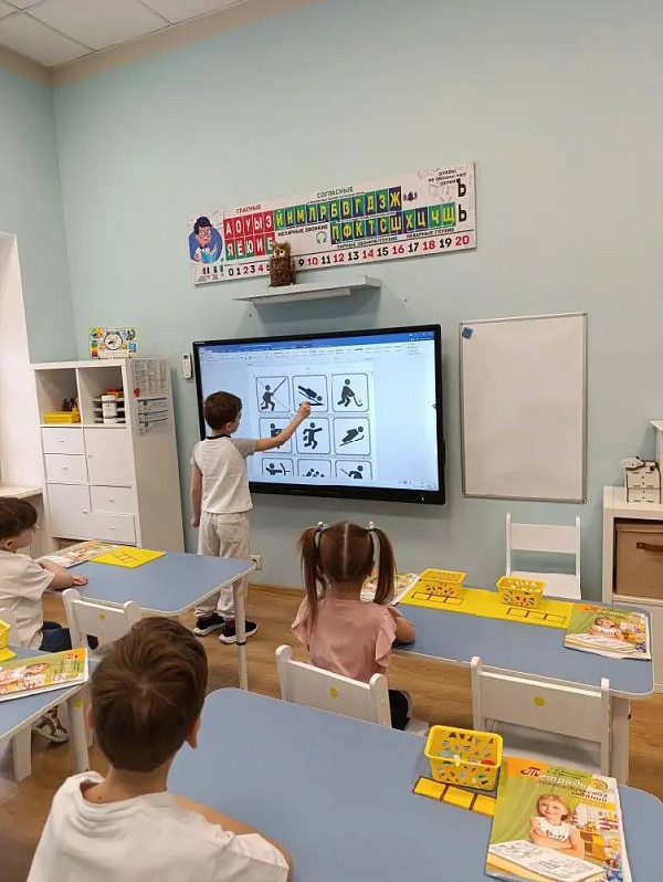 Не просто буква Л: как дошколята сходили в прошлое за лаптями и прялками