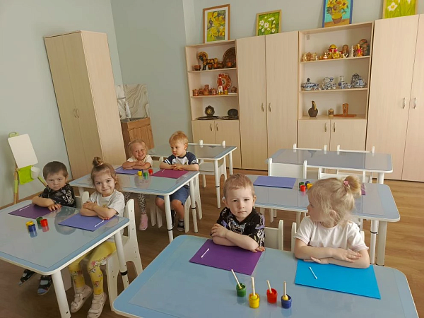 Праздничный салют из губки и палочек: творчество с душой и патриотизмом